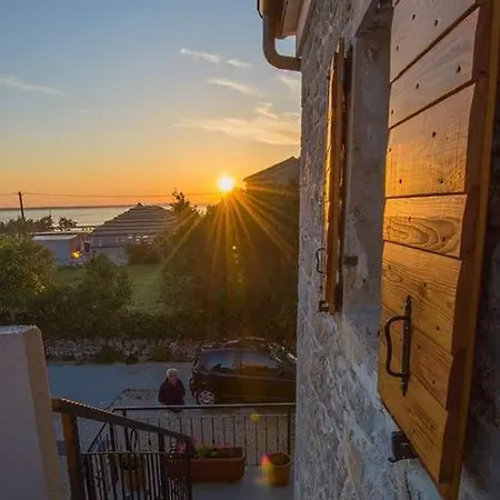 Apartments Punta Starigrad Exterior photo