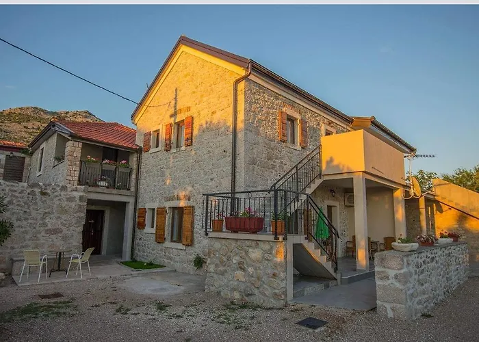 Apartments Punta